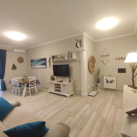 Luxury Beach House Torvaianica Buitenkant foto