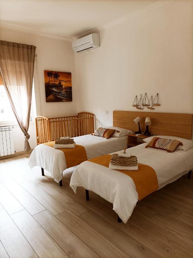 Luxury Beach House Torvaianica Buitenkant foto