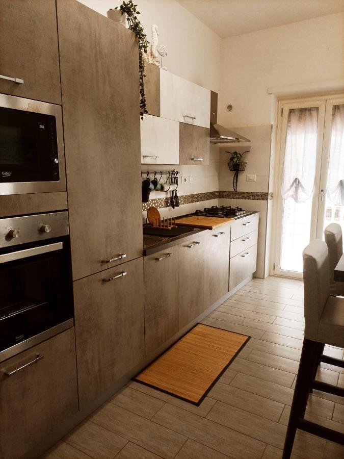 Luxury Beach House Torvaianica Buitenkant foto